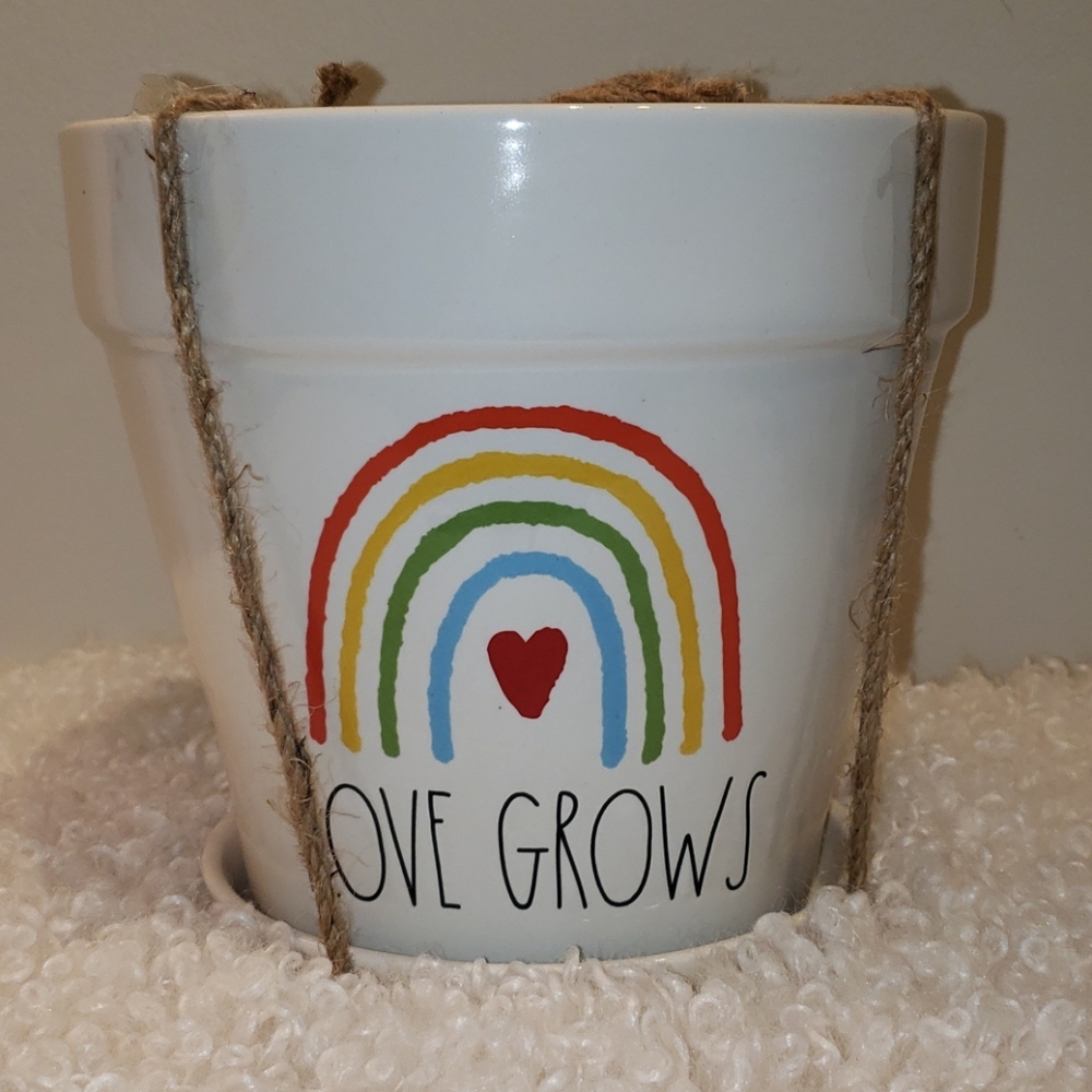 Rae dunn LOVE GROS LARGE POT